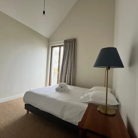 Maison D'architecte Renovee Avec Jardin- *