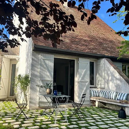 Maison D'architecte Renovee Avec Jardin- Villa Senlis (Oise)