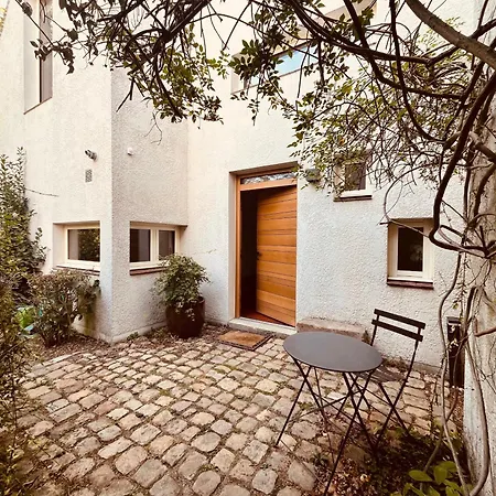 Ipso Facto- Elegante Maison Au Calme, A Deux Pas Du Centre, Avec Jardin- Villa Senlis (Oise)